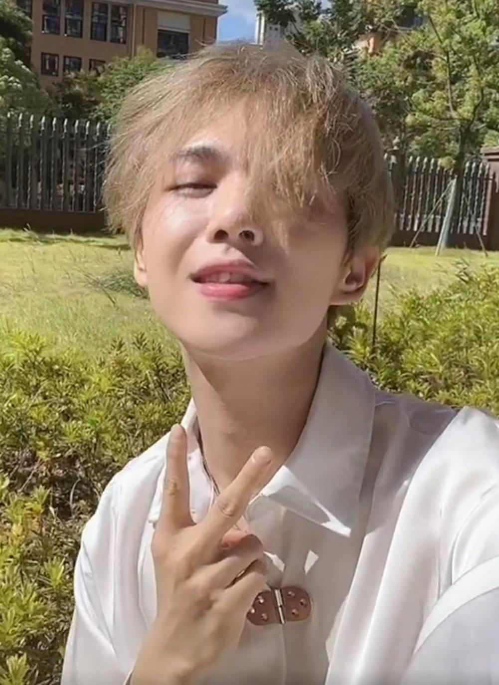 那些模仿明星的网红，到底跟本尊有多像？