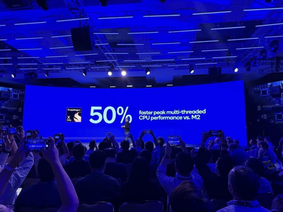 高通连发三款芯片：PC市场变天，小米将首发骁龙8 Gen3