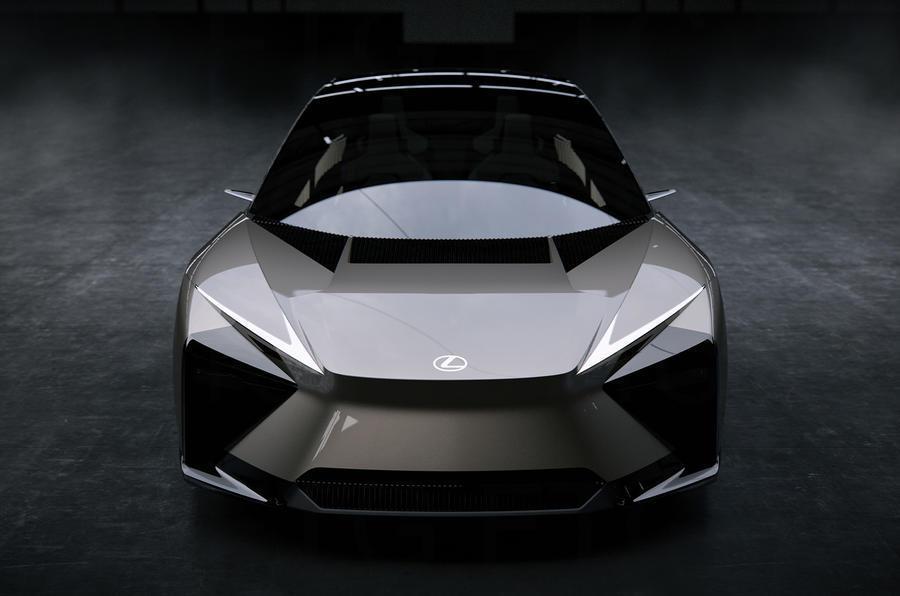 雷克萨斯展示概念电动轿车 LF-ZC，量产车型将于 2026 年推出