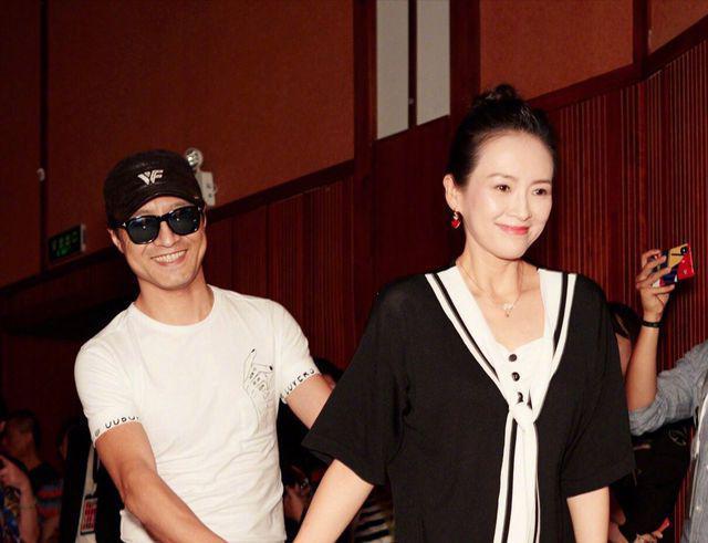 章子怡维护汪峰！否认汪峰爱赌不顾家，辟谣分割35亿财产