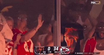 公开秀甜蜜官宣新恋情了！这姐真是不谈恋爱会死!