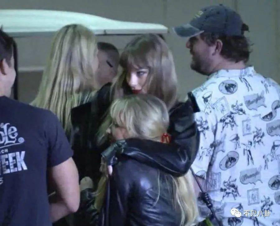 公开秀甜蜜官宣新恋情了！这姐真是不谈恋爱会死!