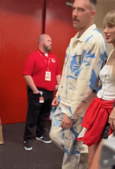 公开秀甜蜜官宣新恋情了！这姐真是不谈恋爱会死!