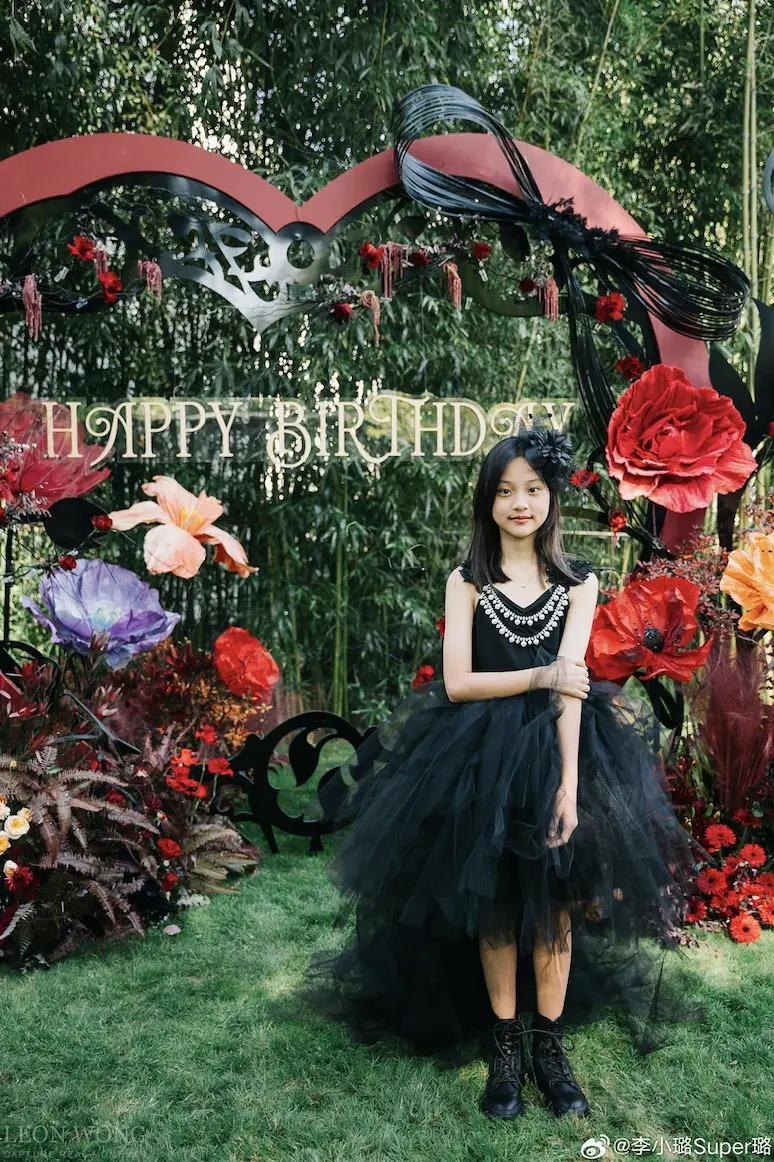 还记得甜馨和嗯哼吗？真就是青梅竹马啊…