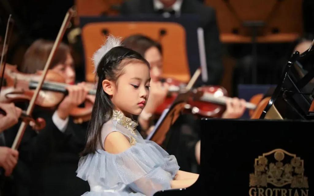 还记得甜馨和嗯哼吗？真就是青梅竹马啊…