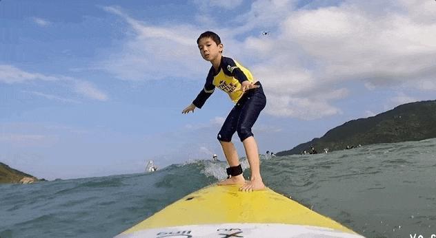 还记得甜馨和嗯哼吗？真就是青梅竹马啊…