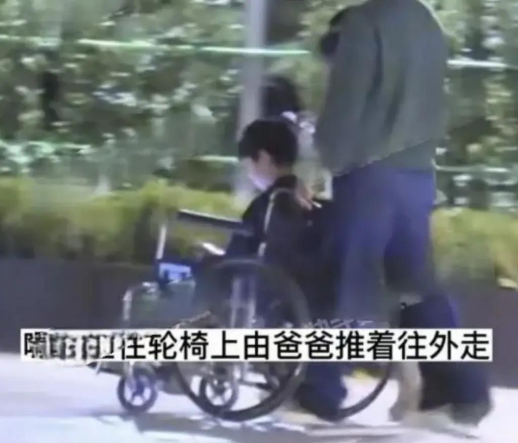 还记得甜馨和嗯哼吗？真就是青梅竹马啊…