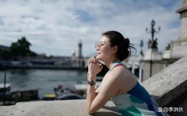 鲁豫有多牛？上过她节目的明星陆续离婚，汪峰曾当众撒狗粮