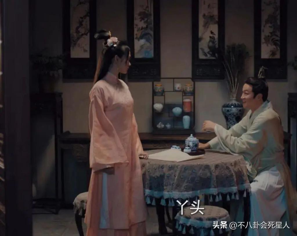 《熹妃传》开播！何润东油腻、何泓姗仪态差、黄圣依斗鸡眼明显