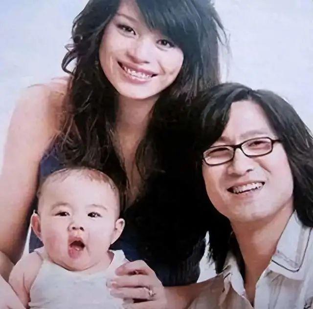 四本离婚证，汪峰这传奇人生，小说都写不出