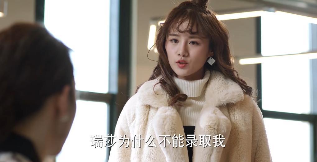 翻车这么多次，她怎么还没凉