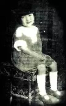 张爱玲：那么艳，又那么绝