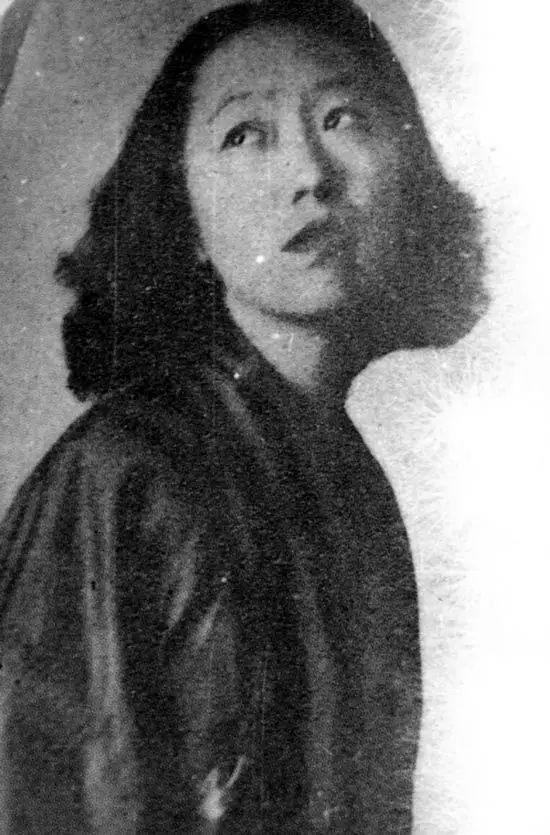 张爱玲：那么艳，又那么绝