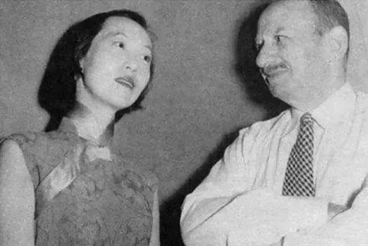 张爱玲：那么艳，又那么绝