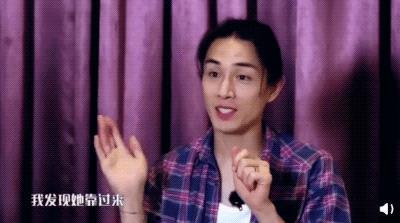 好久不见戚薇的女儿Lucky了，越来越像李承铉啦？