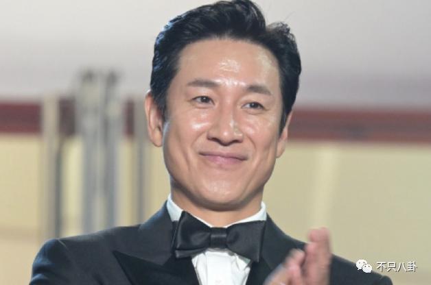 出轨又涉毒？塌得够彻底啊！