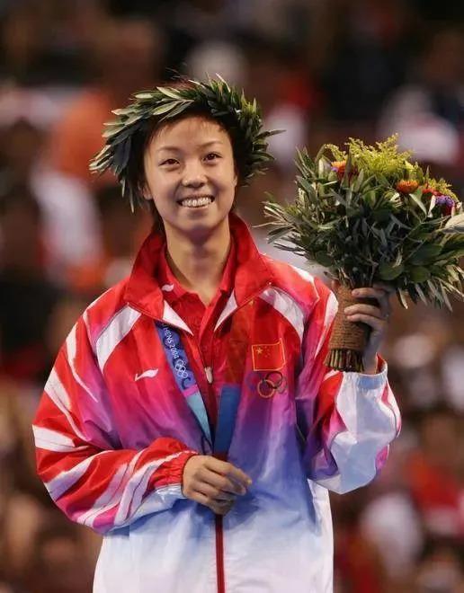 郭晶晶的冠军闺蜜、赛场无敌大魔王，嫁豪门生活事业两不误