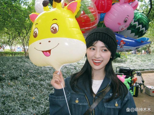 沈月配图风波升级！引导舆论攻击女童后删除，过往言论被扒出