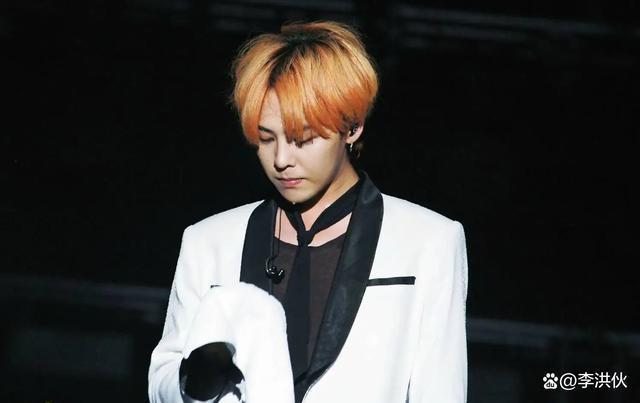 杜海涛跪拜过的神倒下了，权志龙因涉嫌吸毒被立案调查