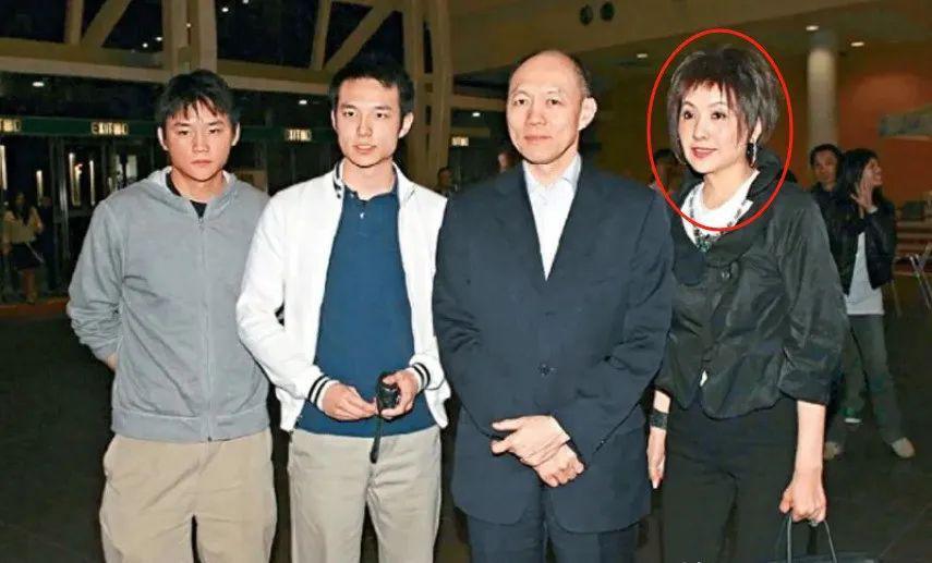 看了霍家对儿媳的标准，才知道章子怡和霍启山当年为何分手