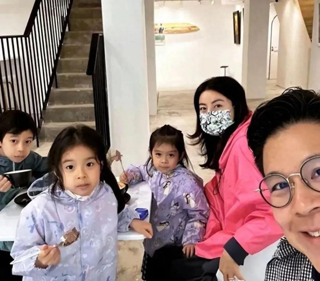 看了霍家对儿媳的标准，才知道章子怡和霍启山当年为何分手