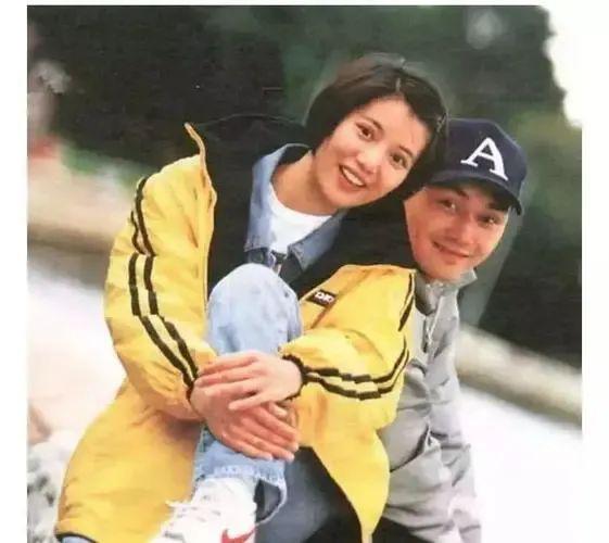 不是吧！又又又又离婚了？