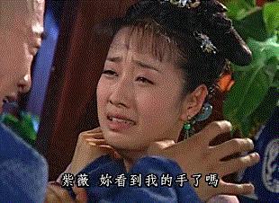 他不仅脸变残还在机场犯毒瘾了？多少人的青春碎了！
