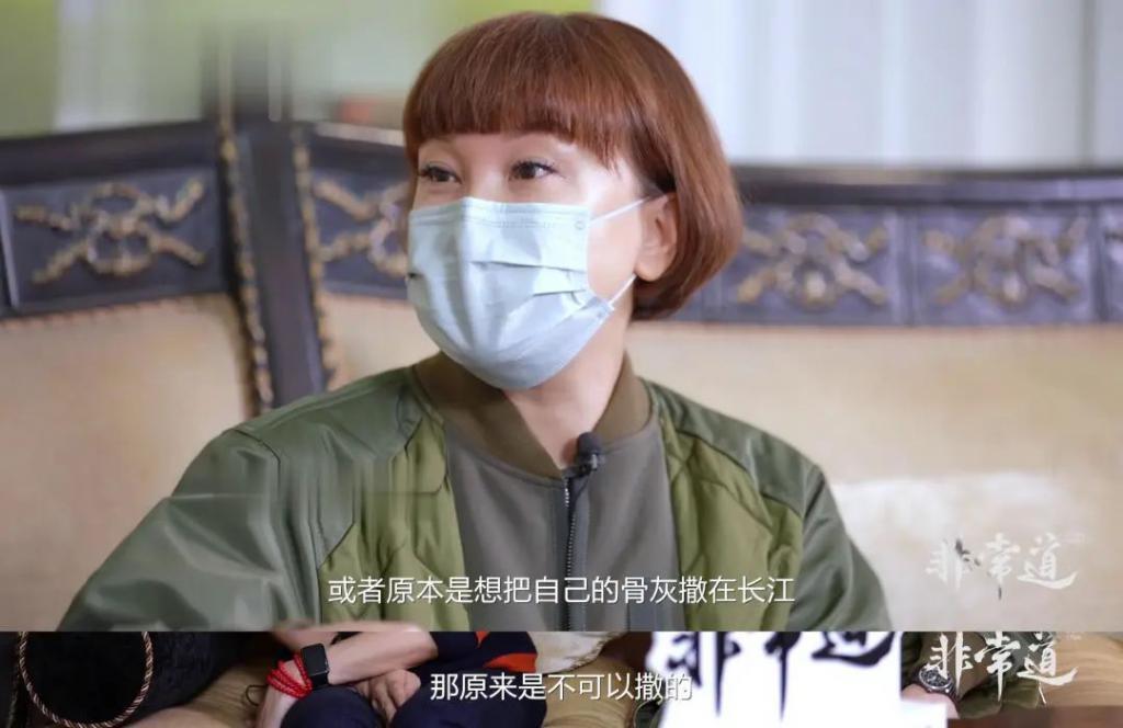 李玟二姐回应被人诋毁,称要跟妹妹学习忍气吞声