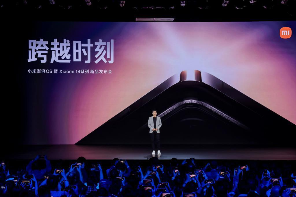 3999元！小米14杀疯了，澎湃OS太震撼！