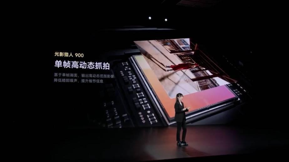 3999 起！小米 14 杀疯了，越级对标 iPhone 15 Pro， 澎湃 OS 惊艳亮相