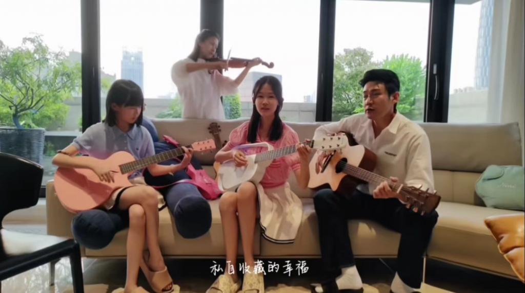 陆毅晒全家福为15岁女儿庆生，贝儿淑女漂亮，一家四口共用一张脸