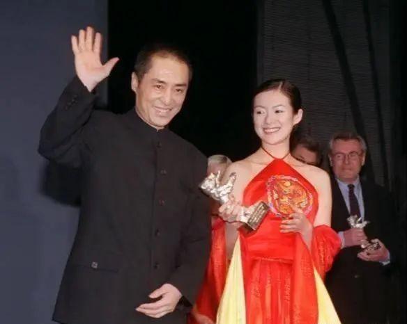 原来离婚是在下一盘大棋……