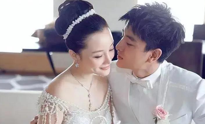 贾乃亮、李小璐罕见合体，复婚有望？