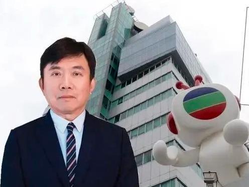 “香港壳王”婚后狂追港姐，“跛子富豪”娶“最美赵敏”成最大赢家