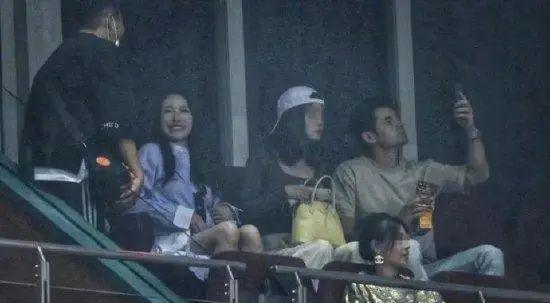 “香港壳王”婚后狂追港姐，“跛子富豪”娶“最美赵敏”成最大赢家