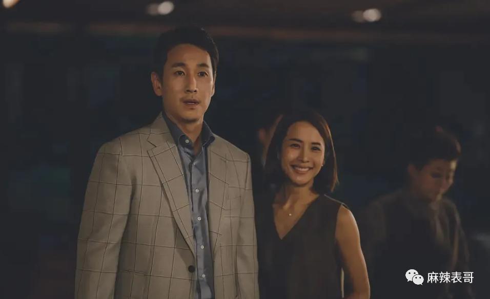 接连塌房，很意外吗？