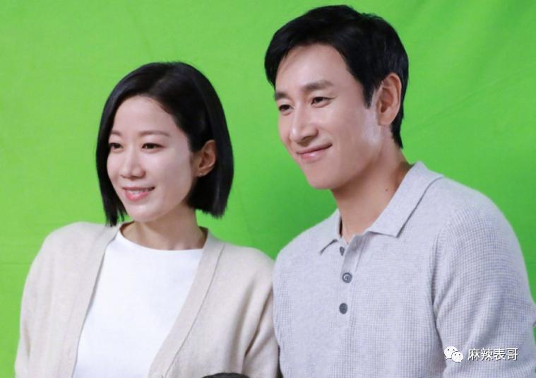 接连塌房，很意外吗？