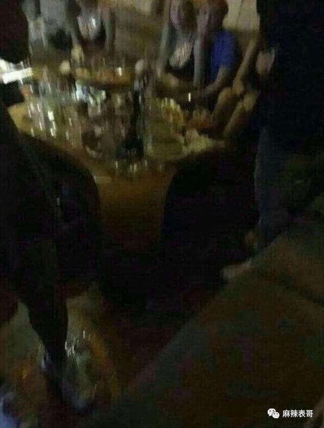 接连塌房，很意外吗？