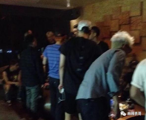 接连塌房，很意外吗？