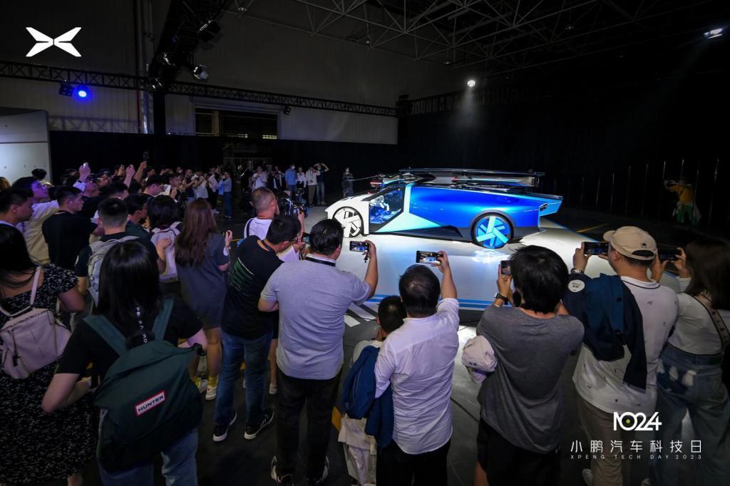 何小鹏，惊心动魄的一年