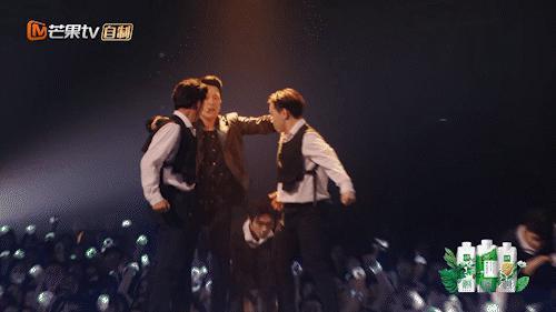 他竟然也翻车了？