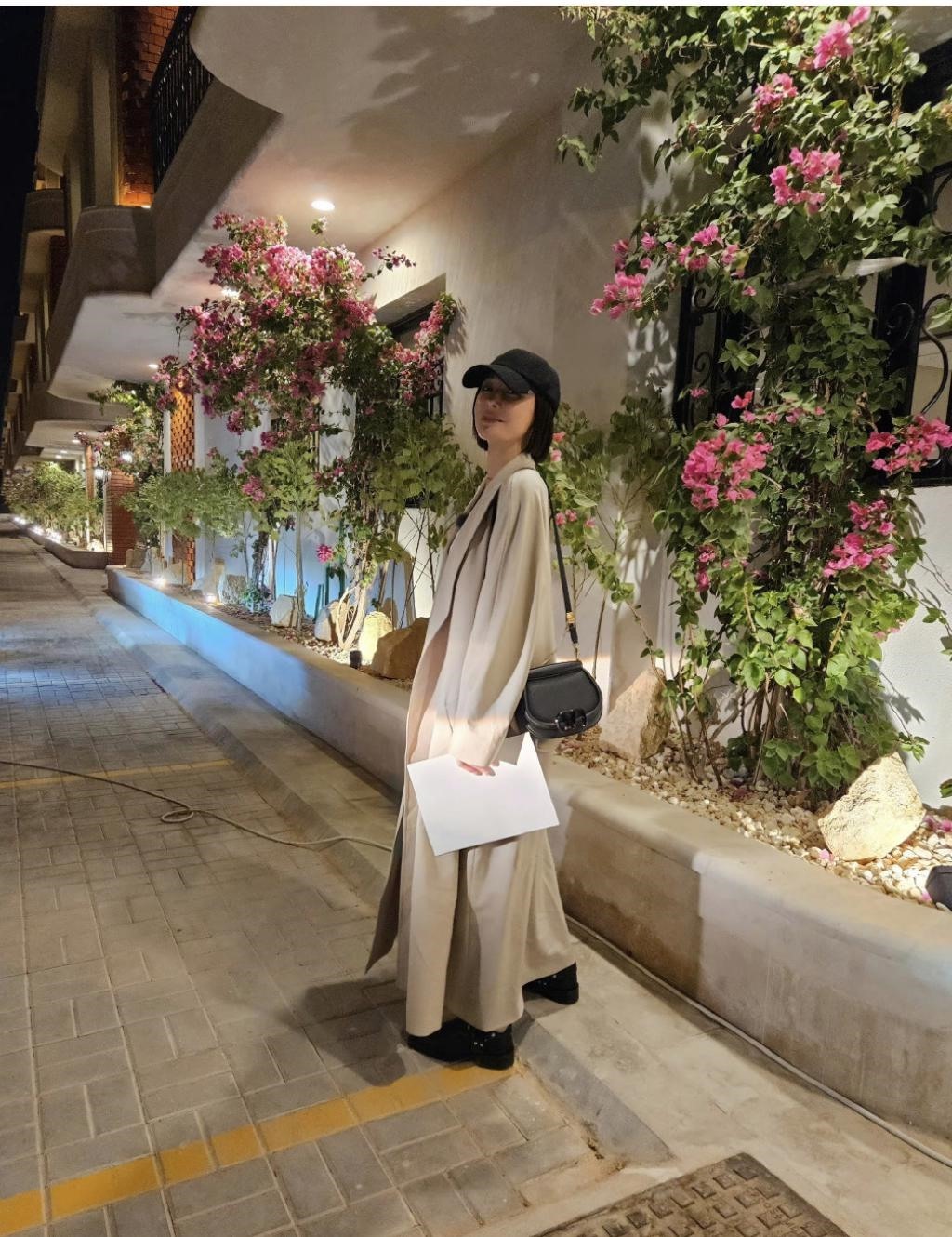 ​《花少》播放1.4亿！秦岚带30多套衣服，热巴不矫情