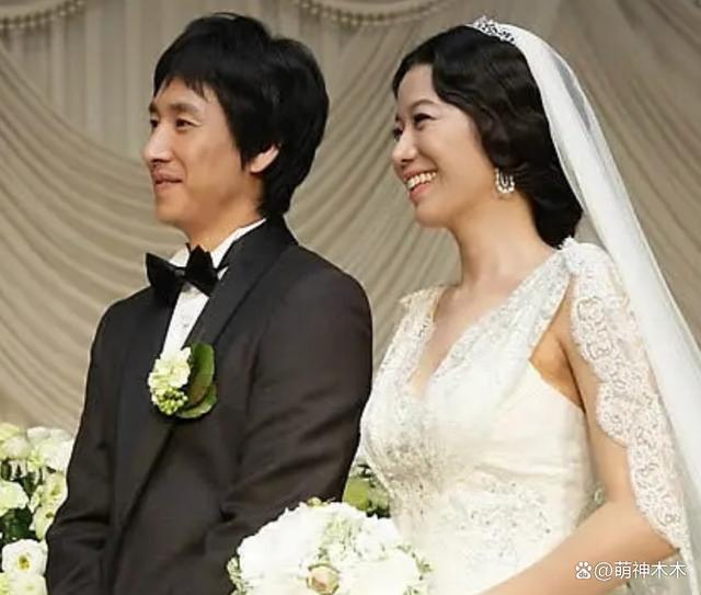 李善均等人被限制出境，妻子得知后险些昏迷，却被指早就知情