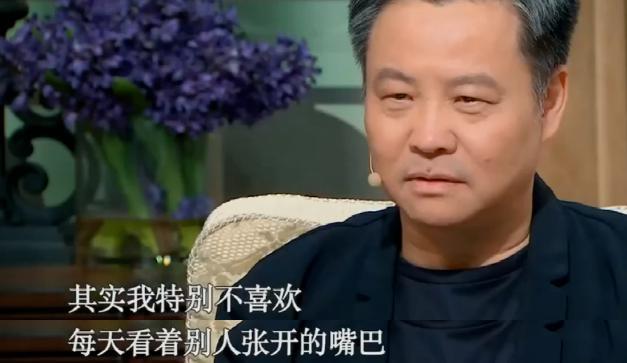余华变成这样一点也不好笑
