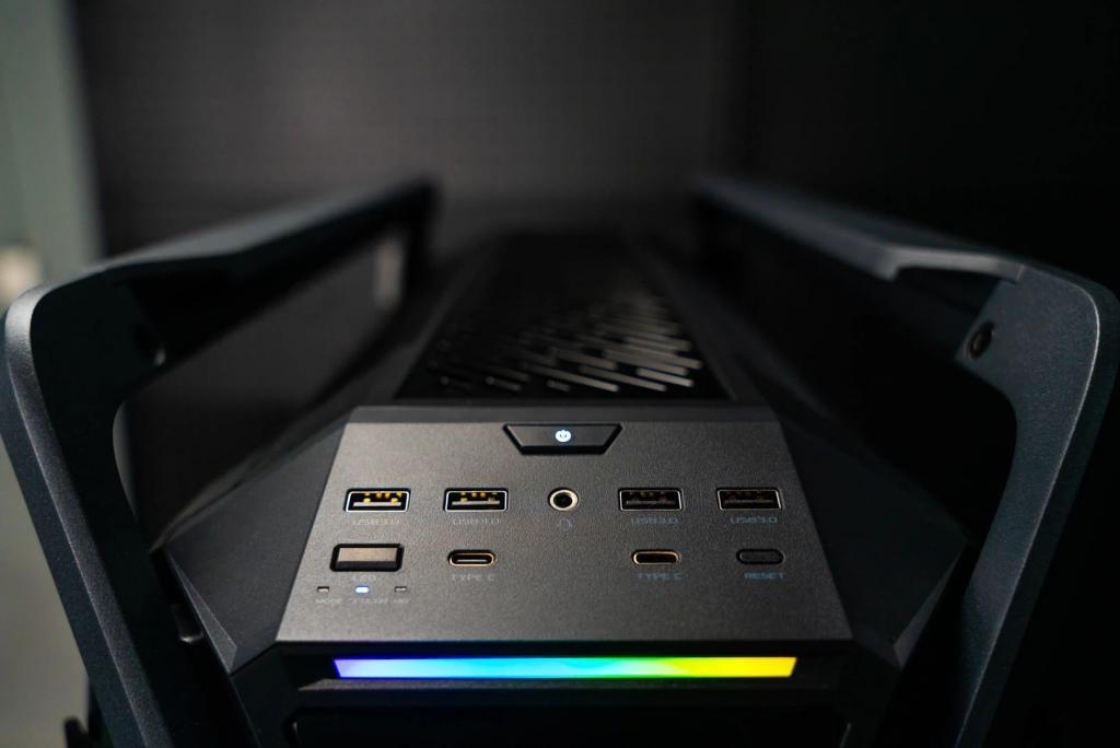 ROG全家桶图赏：酷睿14代处理器的最佳搭档