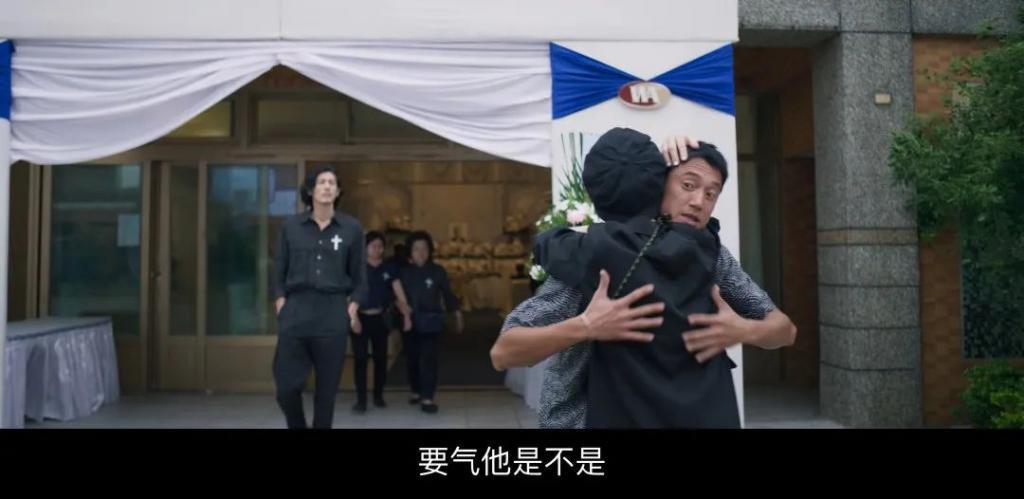 可怜他？别圣母心泛滥了