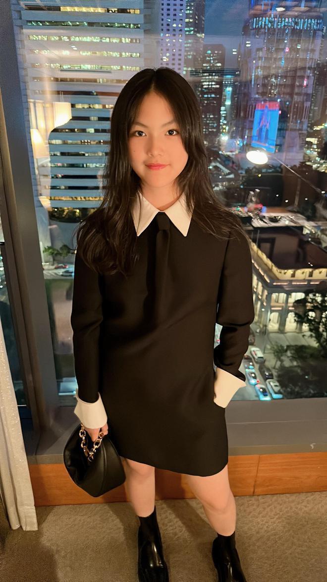 李湘带王诗龄出席奢华晚宴，大方分享前夫王岳伦和女儿亲密合影