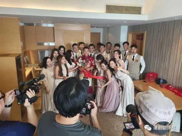 30岁TVB男艺人结婚，女儿已七个月大，两位力捧小生做兄弟