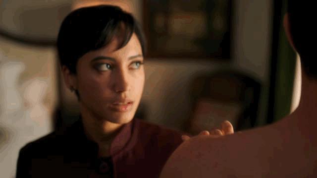 R级科幻剧回归，别只看到露肉