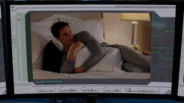 R级科幻剧回归，别只看到露肉